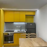 Tesa * Tirana