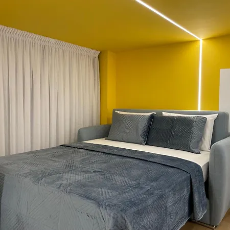 Tesa * Tirana